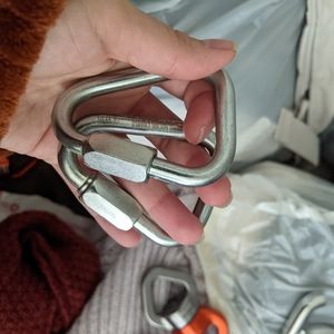 Delta links aerial strap connectors